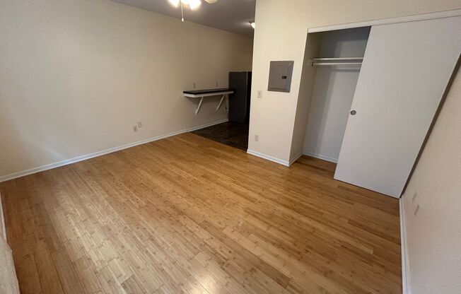 Studio, 1 bath, $825, Unit 111