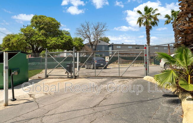 255 E RAMPART DR