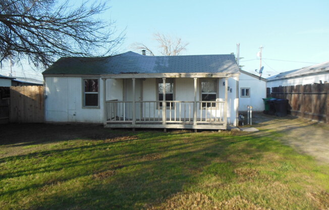 Large 4 Bedroom / 1 Bath House