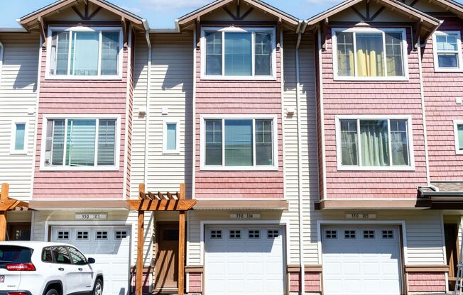 Timberland Falls/Cedar Mill Townhome - 2 bed, 2.5 bath