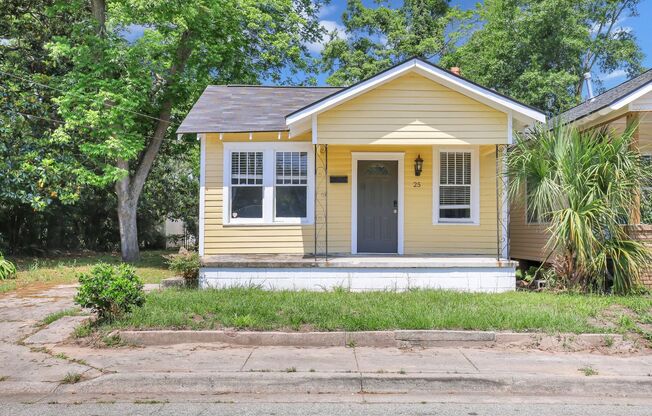 Cozy 2-Bedroom, 1-Bathroom House at Savannah