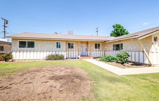 3 Bedroom, 2 Bath Home Near Bakersfield College - $1995 Per Month!