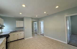 3 beds, 1 bath, 1,300 sqft, $2,875, Unit 2