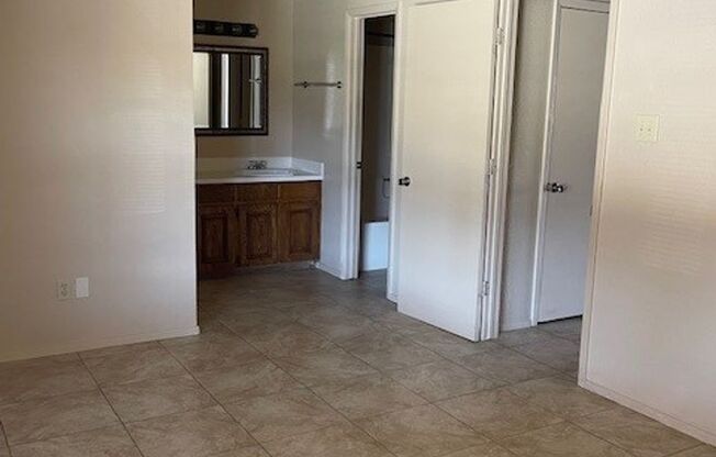 2 beds, 2 baths, $1,375