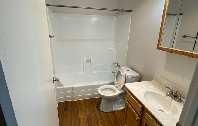 Studio, 1 bath, 380 sqft, $724, Unit IP-50