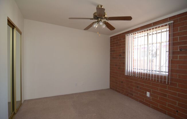 2 beds, 1 bath, $1,150