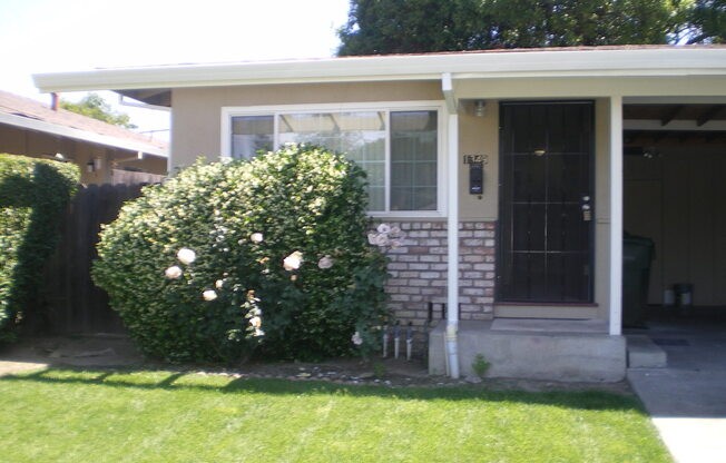 White Drive 1347/1349