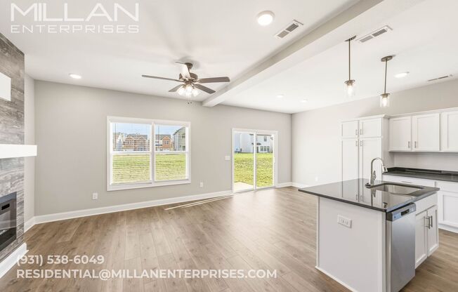 Contemporary 3-Bedroom Beauty with Walk-In Closet and Tile Shower Retreat