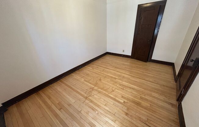 1 bed, 1 bath, $1,195, Unit 61