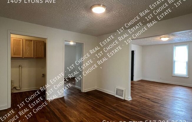 1409 LYONS AVE