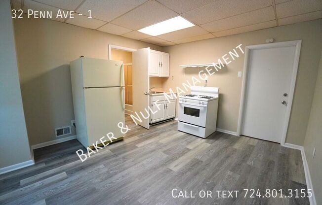 32 PENN AVE