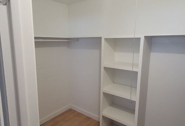 2 beds, 2 baths, 989 sqft, $1,700, Unit PEN-203A