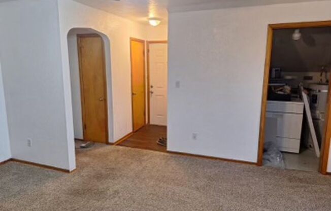 Charming and Convenient 2-Bedroom Upstairs Duplex in Tacoma - $1,845/month