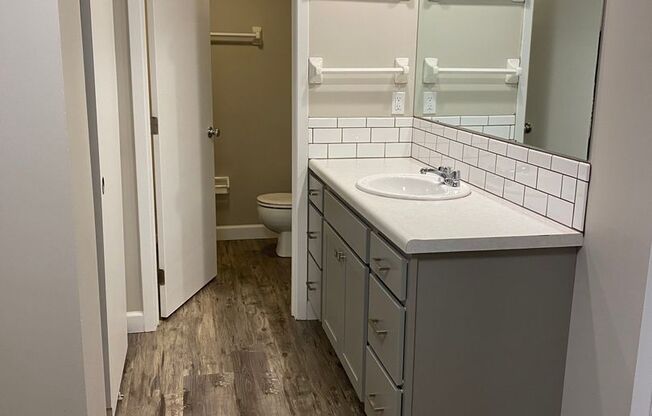 2 beds, 2 baths, 1,200 sqft, $2,200, Unit 1581