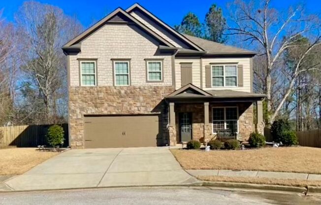 5 bed 3 Bath Home In Silver Trace AVAILABLE SOON!!