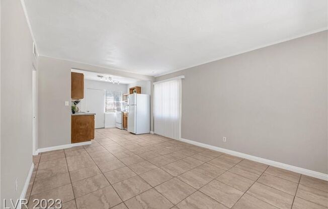 1 bed, 1 bath, $1,100, Unit # #B