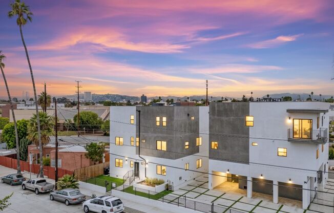 Soho Group- Lomita