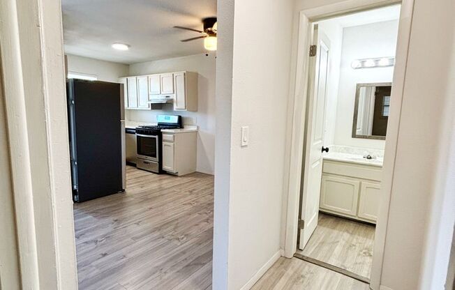 1 bed, 1 bath, 625 sqft, $949, Unit 49-5