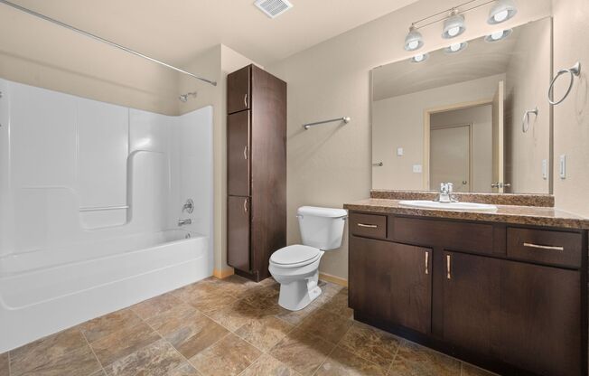2 beds, 2 baths, 1,210 sqft, $1,425, Unit 3241-I