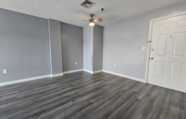 2 beds, 2 baths, 852 sqft, $2,380, Unit 502