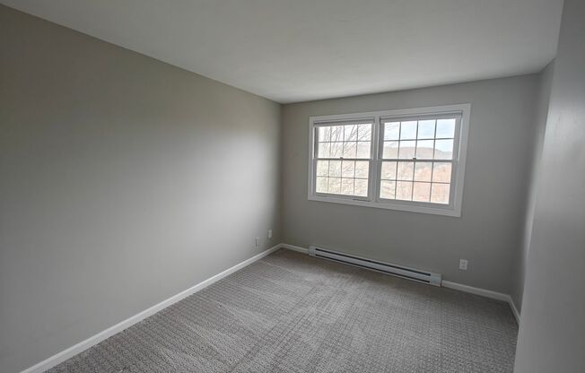 2 beds, 1.5 baths, $1,550, Unit D