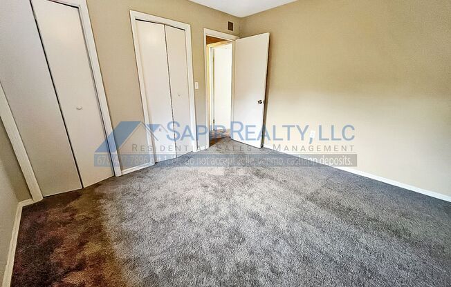 2 beds, 1.5 baths, $1,295, Unit N3