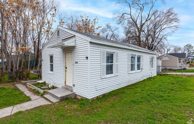 Newly updated 3 bedroom Salt Lake home is a must see!!