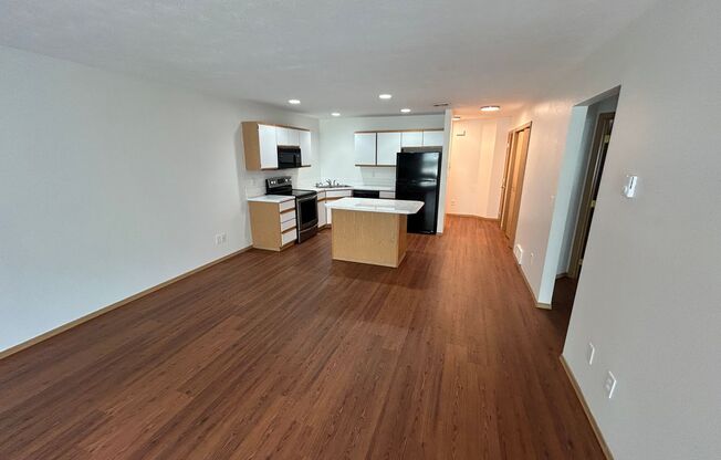950 South Ash