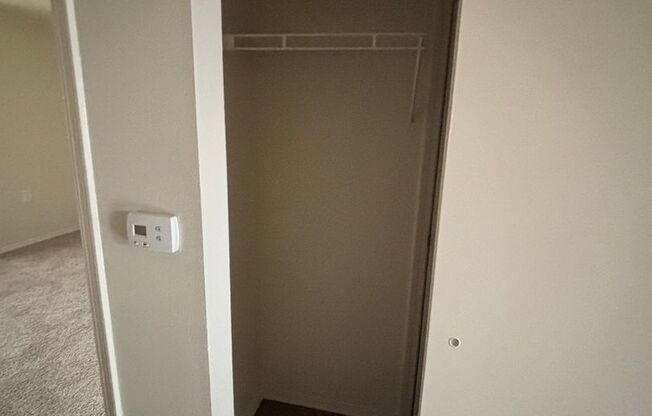 2 beds, 1 bath, 842 sqft, $1,444, Unit 28-B06 Davis 2 BD