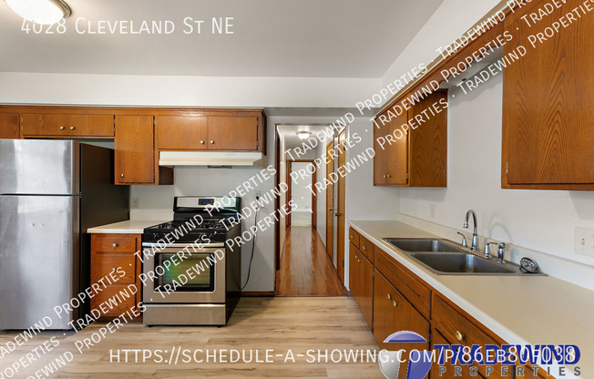 4028 CLEVELAND ST NE