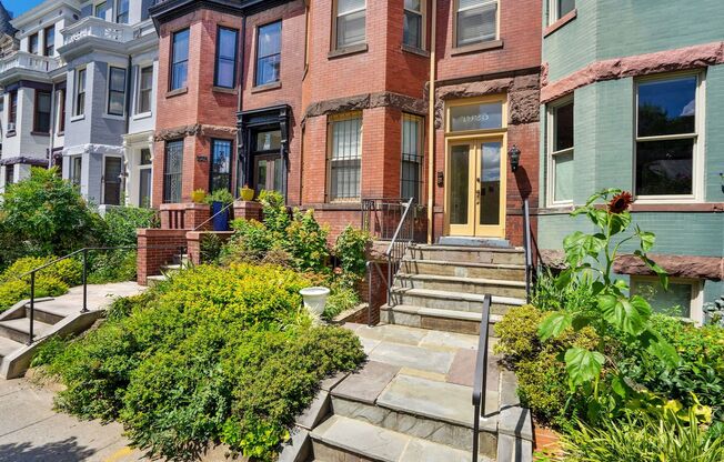 Professionally Managed// 3 Bedroom 2 Bathroom Condo // Kalorama/Dupont Circle// 1 Parking Spot Included