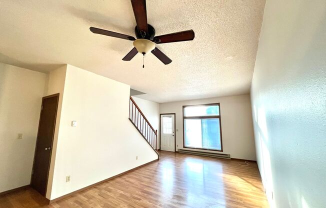 3 bed, 2 bath Townhome - 1 Month Free on a 12-Month Lease!