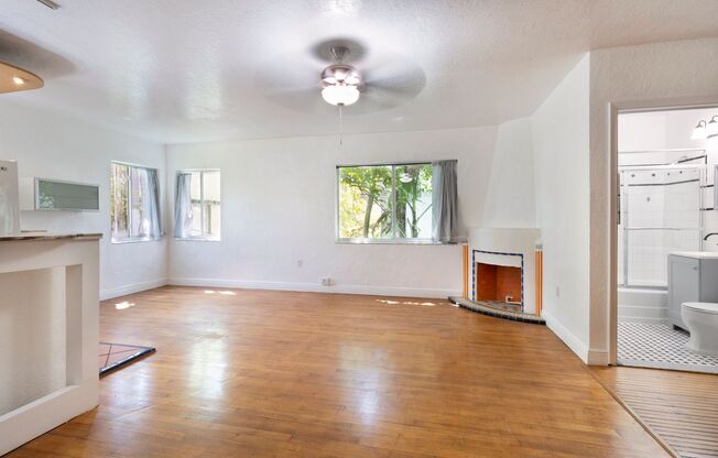 1525 Meridian Avenue, Unit # 209