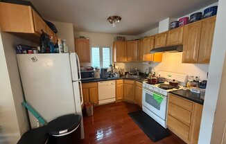 208 CAMBRIDGE AVE