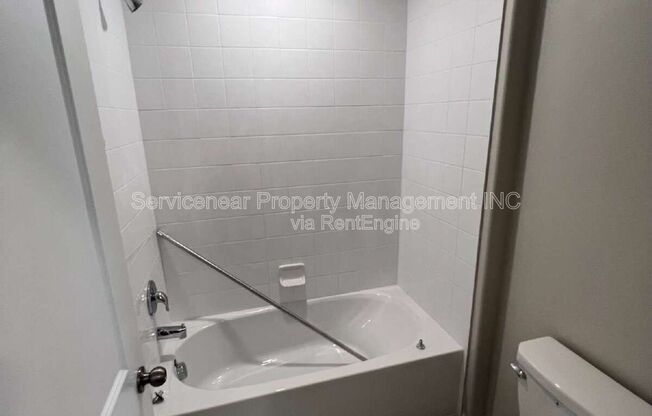 6 beds, 3 baths, 2,580 sqft, $2,545