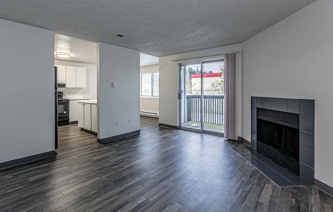 2 beds, 1 bath, 980 sqft, $1,645