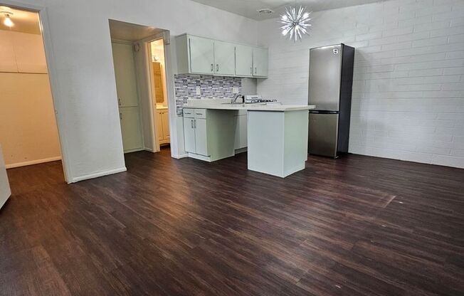 1032 S. Mariana St.