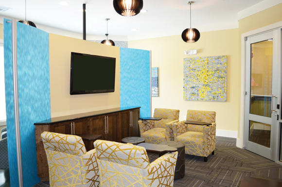 24-Hour Resident Lounge