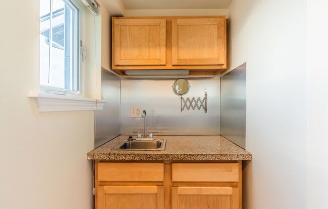 Studio, 1 bath, 140 sqft, $840, Unit B-6