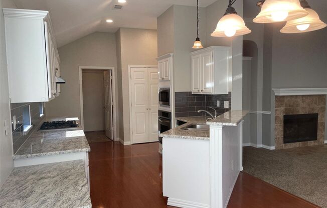 637 Cedarwood Dr