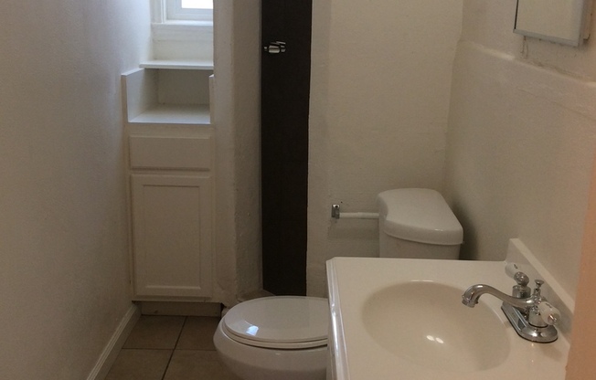 Studio, 1 bath, 650 sqft, $1,295