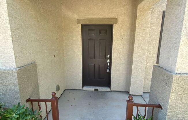 *2 WEEKS FREE RENT FOR QUALIFIED APPLICANTS W/ IMMEDIATE MOVE IN*N.W. BEAUTIFUL UPGRADED HOME WITH COMMUNITY POOL & PARK!