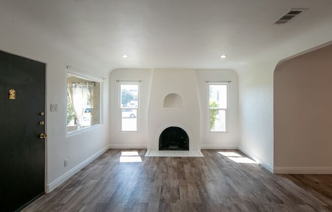 3 Bed + Bonus Room | New Stainless Appliances | Washer/Dryer | Private Yard | Central A/C