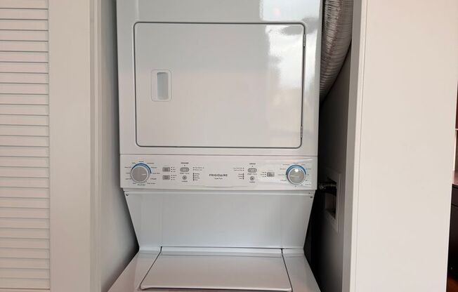 Studio, 1 bath, 362 sqft, $2,995, Unit 911