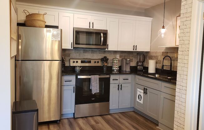 1 bed, 1 bath, $1,500, Unit Unit 16