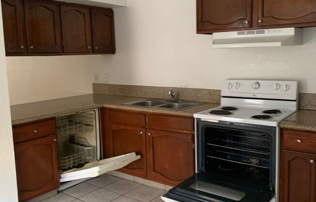 MUST SEE ONE BEDROOM TOWNHOME!