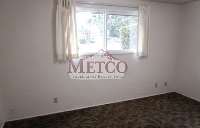 2 beds, 1 bath, 924 sqft, $1,495, Unit 862