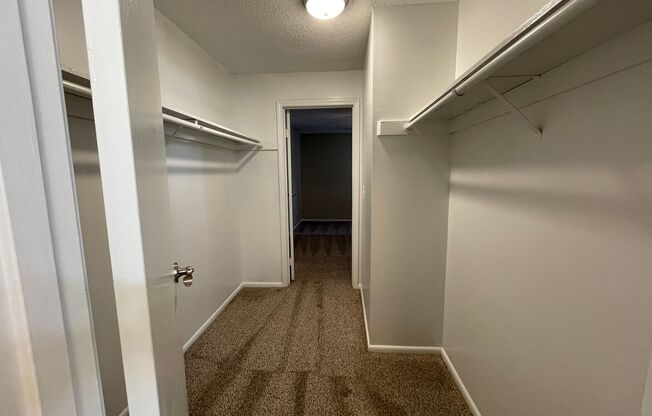 1 bed, 1 bath, 754 sqft, $1,150, Unit 8705-104