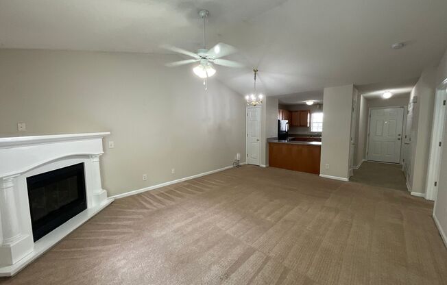 2 beds, 2 baths, 1,131 sqft, $1,425, Unit 2772-7