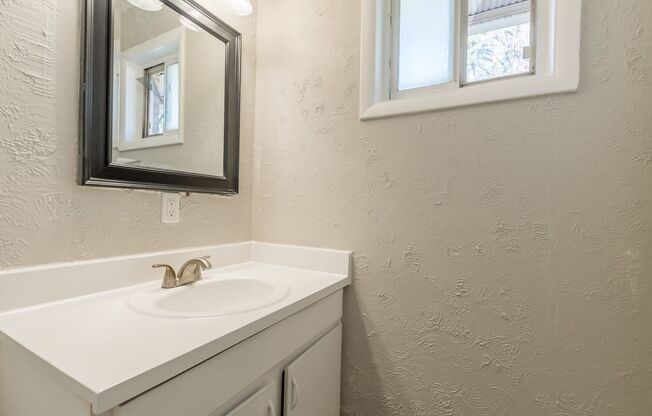 3 beds, 2.5 baths, 1,500 sqft, $1,840, Unit 3535-G01